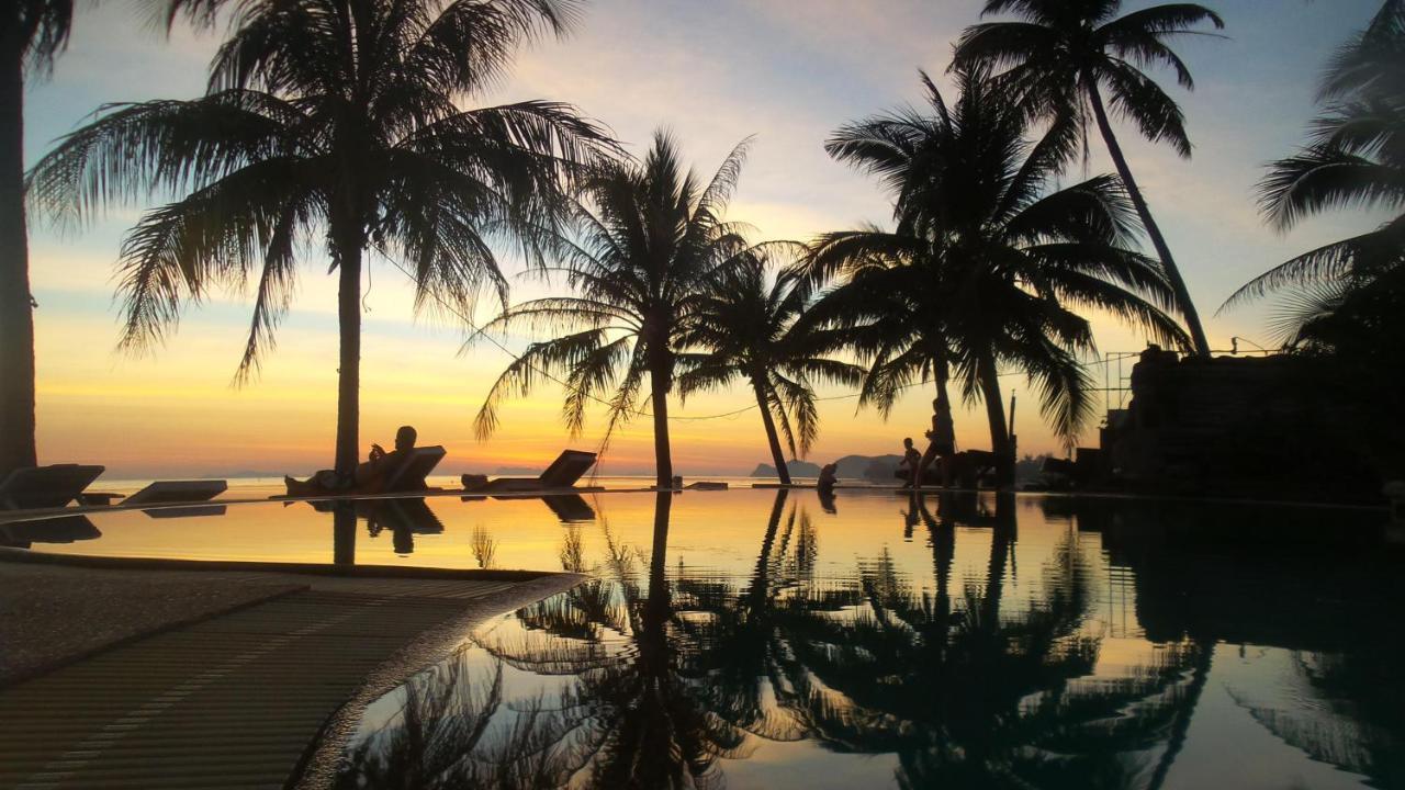 First Villa Beach Resort Baan Tai Eksteriør billede